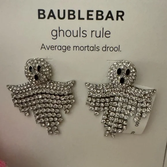 Glass bead ghost earrings!! FUN & FESTIVE👻👻zoom in for all the design deets!👀 - Picture 5 of 8